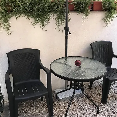 Maidas Place 2 Apartment